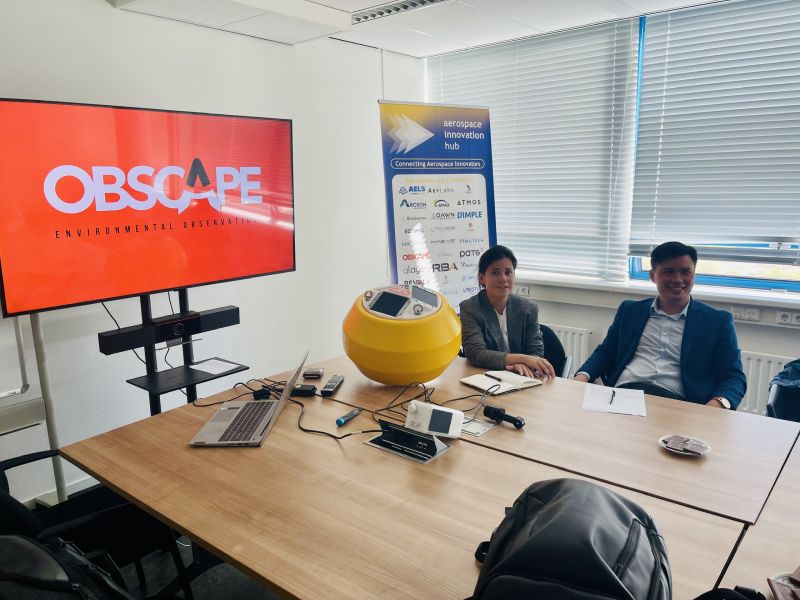 Làm việc với công ty OBSCAPE (Hà Lan) về thiết bị quan trắc môi trường biển